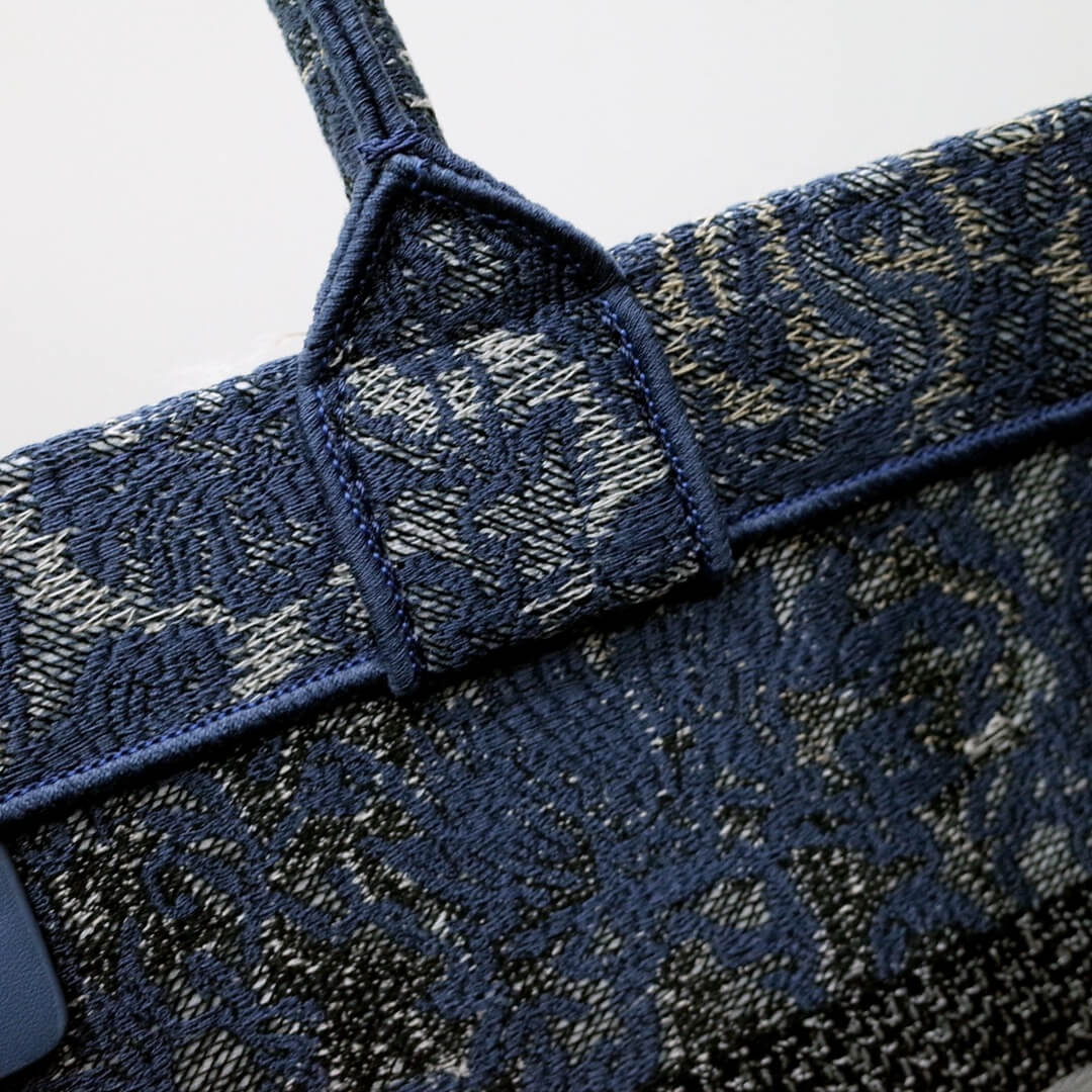 DIR1286 Book Tote big size 36.5cm 41.5cm Oblique Embroidery blue