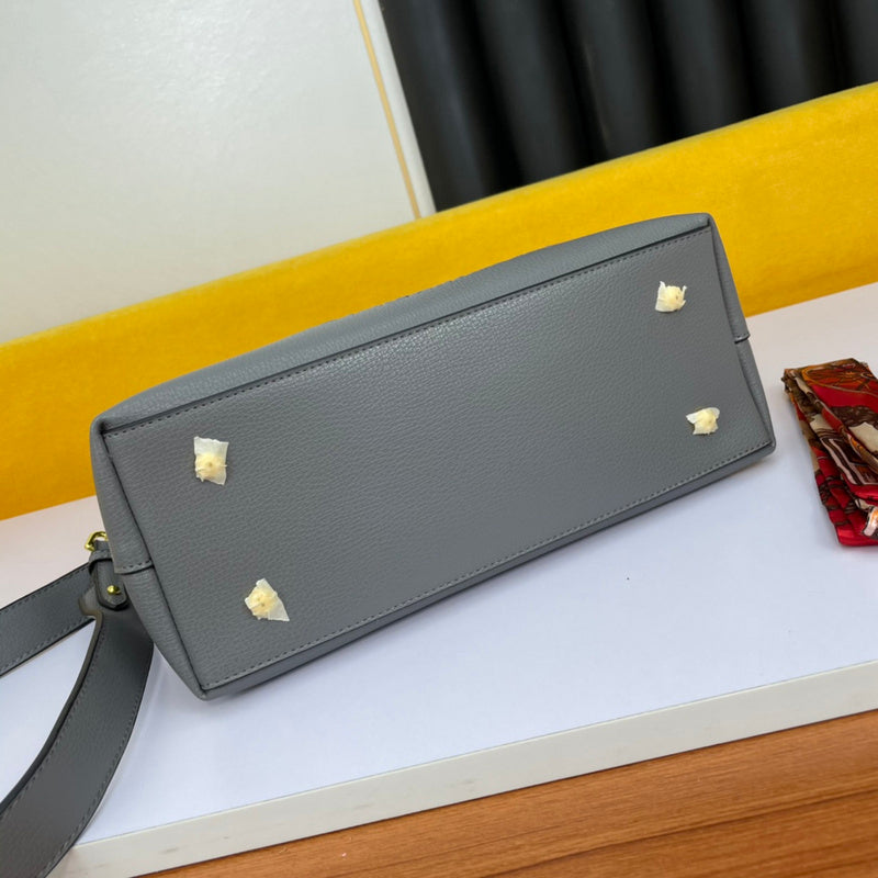 Barnes-Bags - Prada Bags - 784