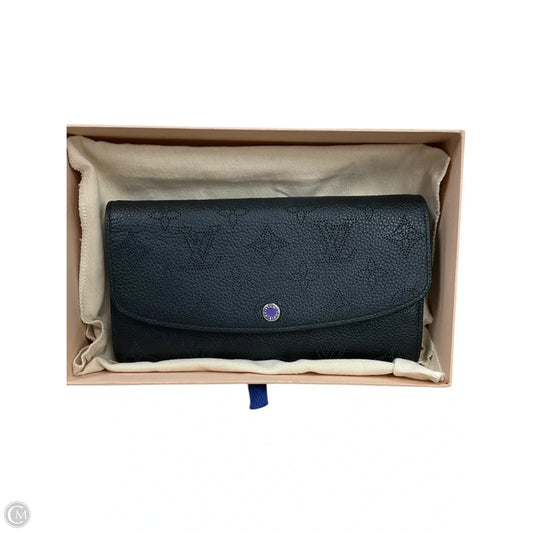 Wallet Luxury Designer By Louis Vuitton, Size: Medium