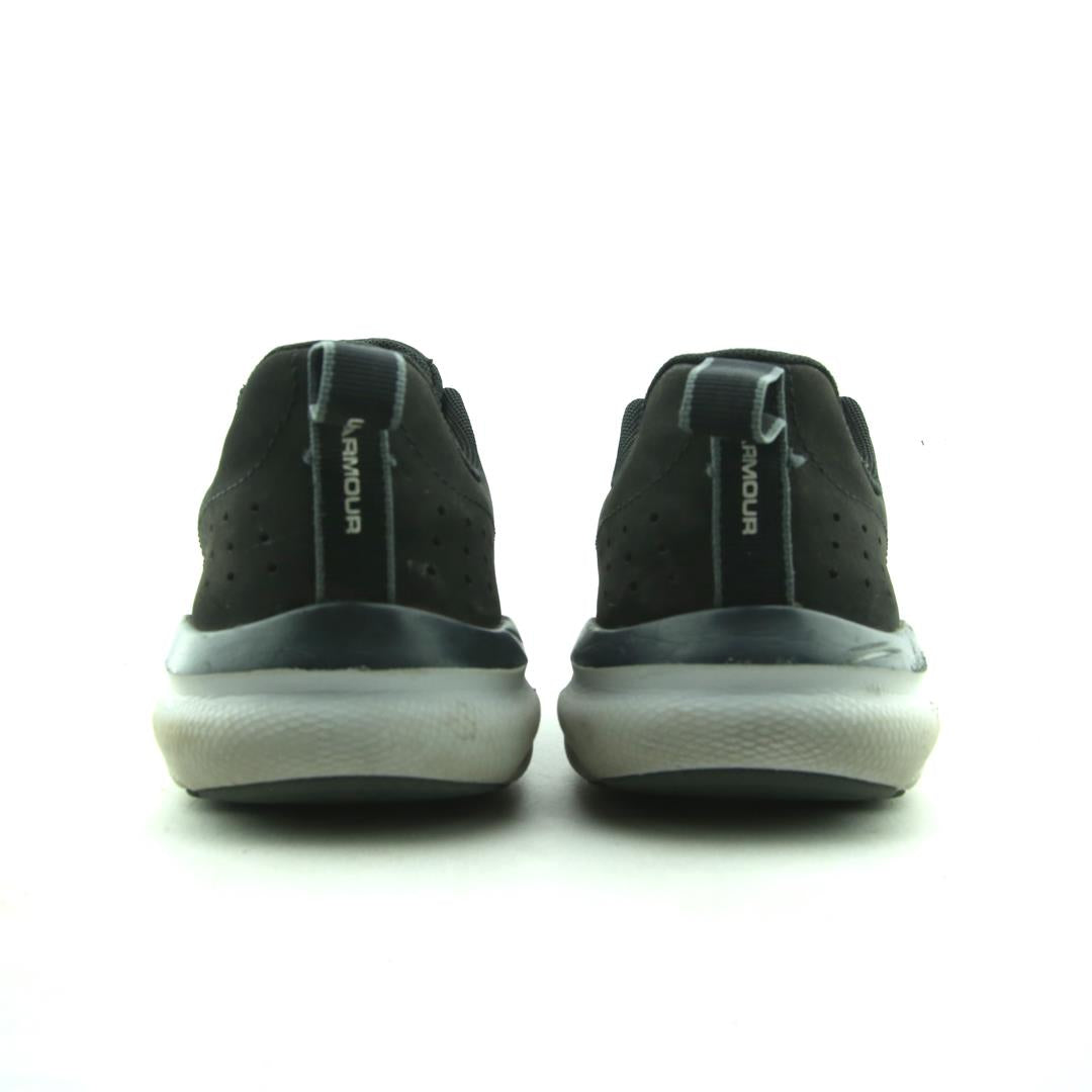 UNDER ARMOUR CHARGED ASSERT 8