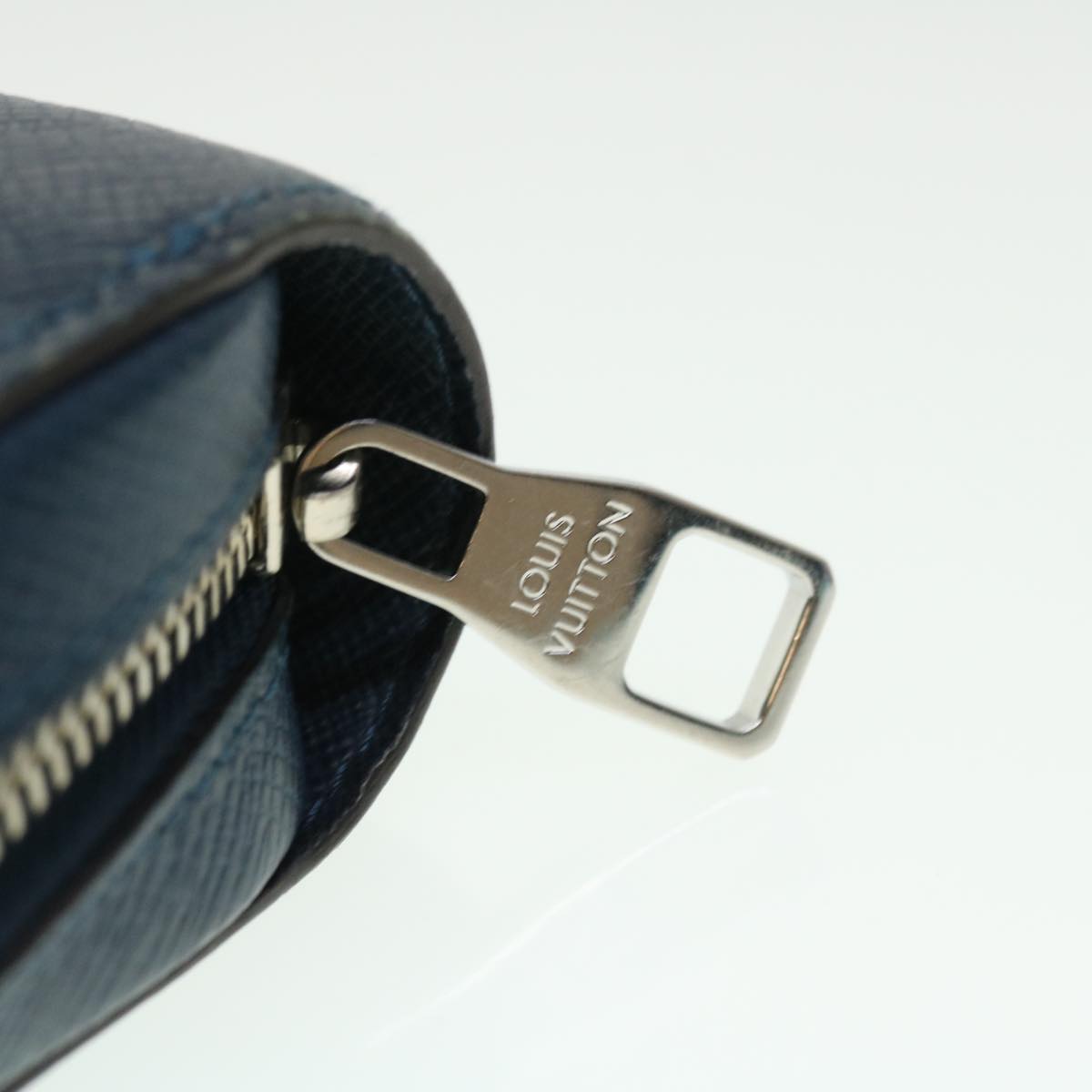 LOUIS VUITTON Zippy XL Wallet