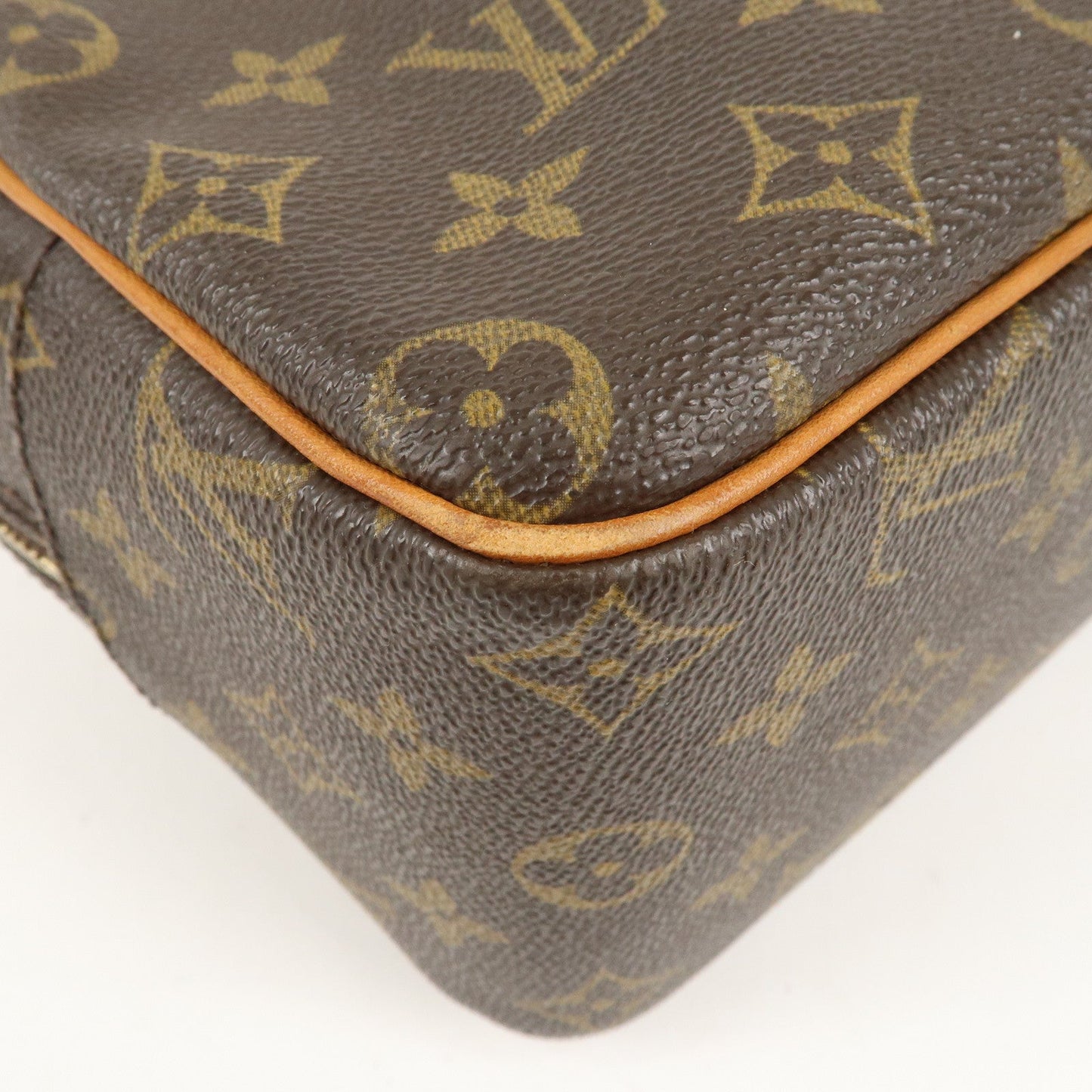 Louis Vuitton Monogram Cite MM Shoulder Bag Hand Bag M51182