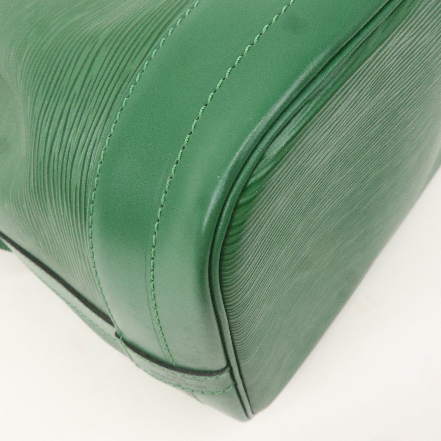 Louis Vuitton Epi Noe Shoulder Bag Borneo Green M44007