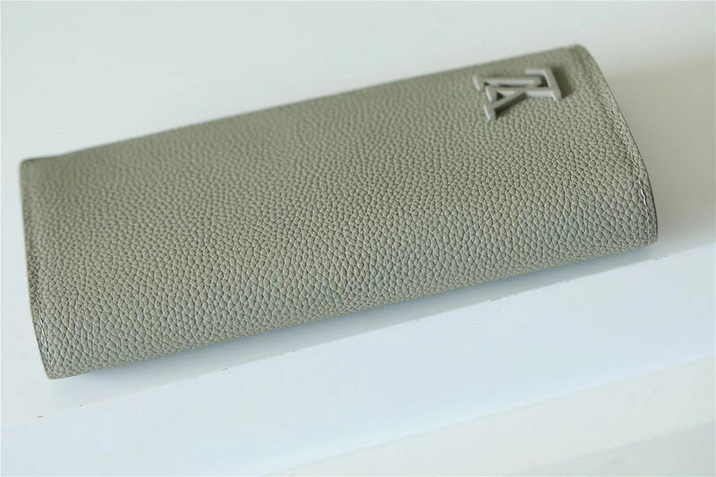 Fan Fashion Lu-Vi bags - 10555