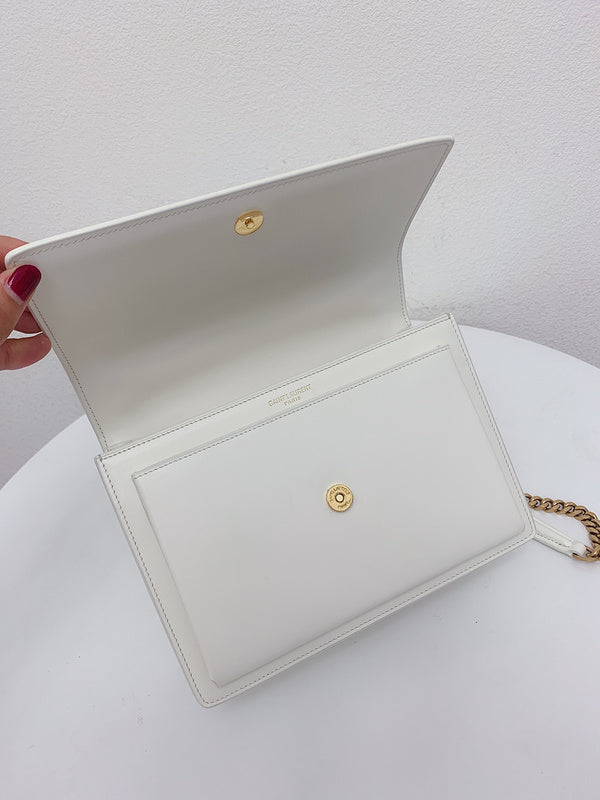 Amelia - YSL Bag - 3827