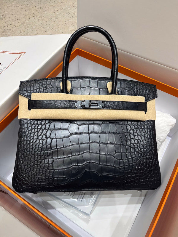 Amelia - HMS Bags - 1585