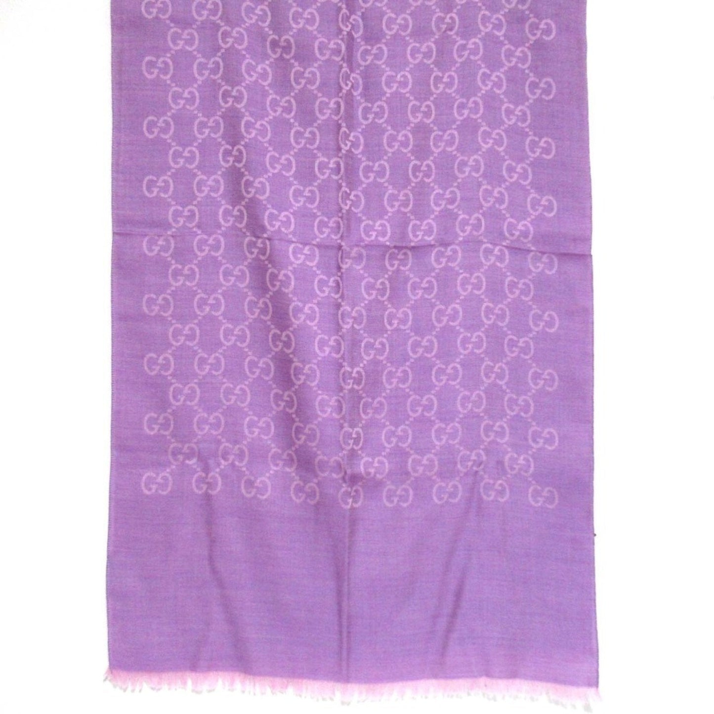 Gucci GG pattern