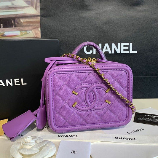 CHL -  Filigree Vanity Case Bag 18AmeliaGold Toned Hardware Caviar Leather Spring/SuMM - er Act 1 Collection, Purple