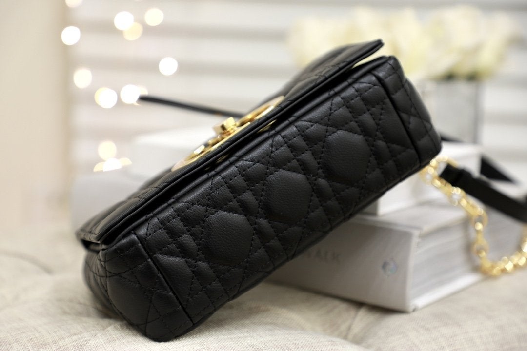 SMALL CARO BAG BALCK SUPPLE CANNAGE CALFSKIN Amelia
