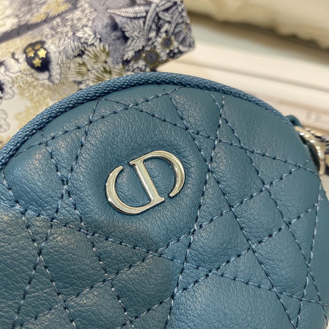 DETACHABLE CARO ROUND COIN PURSE DEEP OCEAN BLUE CANNAGE CALFSKIN Amelia