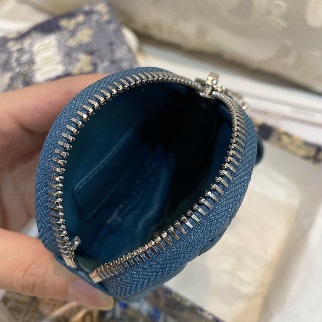 DETACHABLE CARO ROUND COIN PURSE DEEP OCEAN BLUE CANNAGE CALFSKIN Amelia
