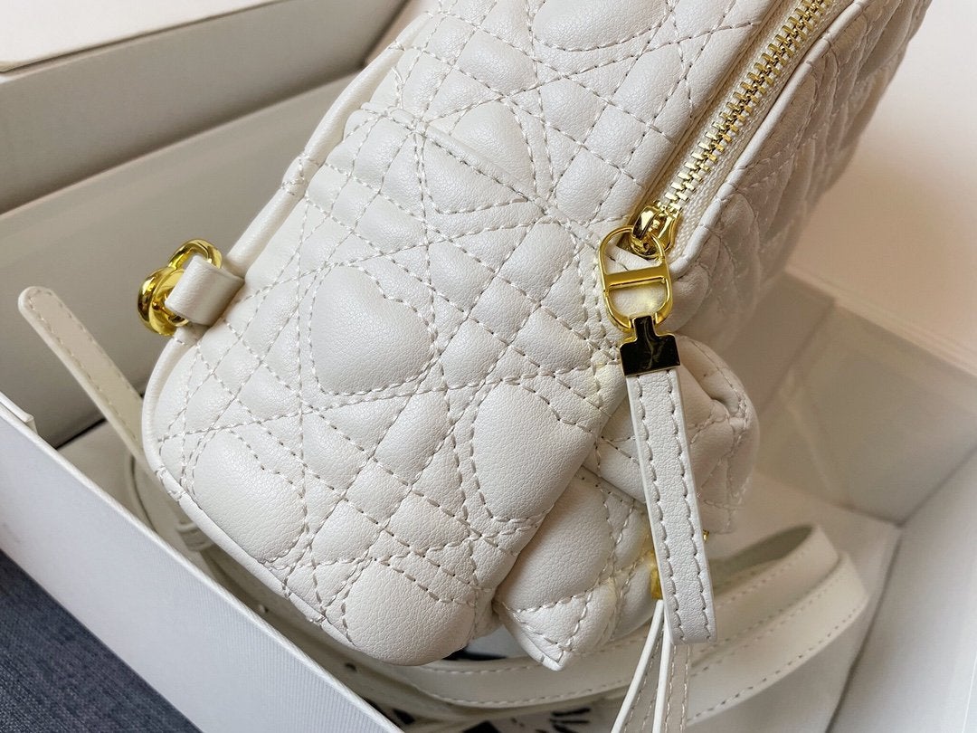 SMALL BACKPACK WHITE CANNAGE LAMBSKIN Amelia