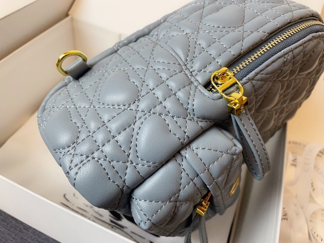 SMALL BACKPACK CLOUD BLUE CANNAGE LAMBSKIN Amelia