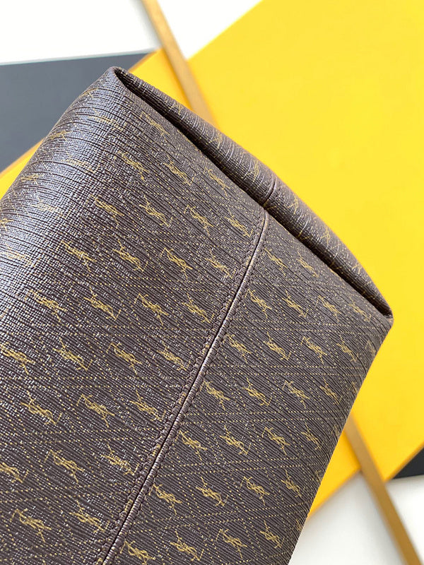 Amelia - YSL Bag - 4154