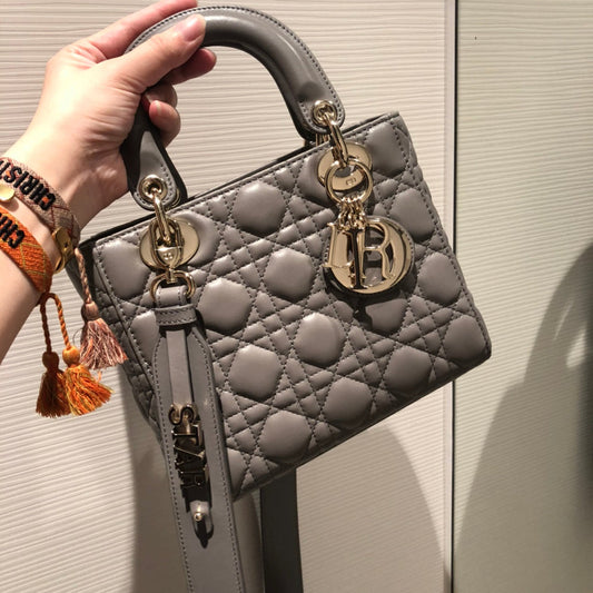 SMALL LADY 20 MY ABC GREY LAMBSKIN Amelia