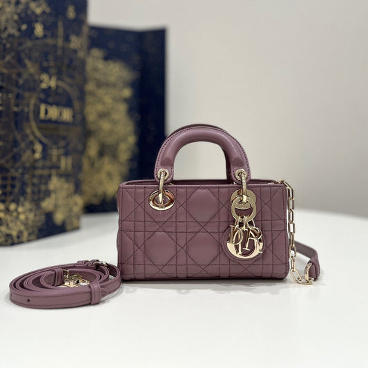 LADY D-JOY 16 MICRO PURPLE LAMBSKIN Amelia