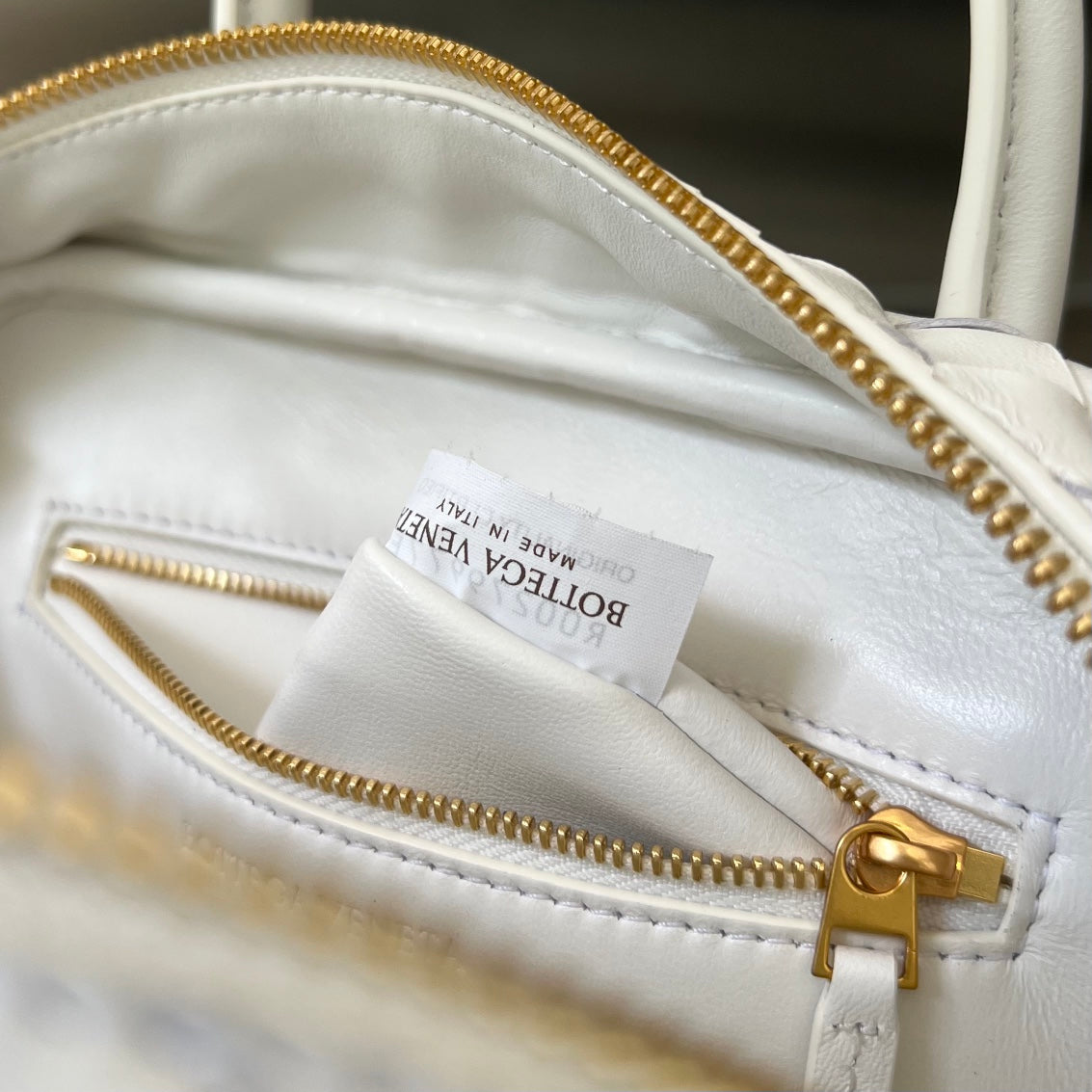 Amelia GETAWAY SMALL 23CM WHITE LAMBSKIN