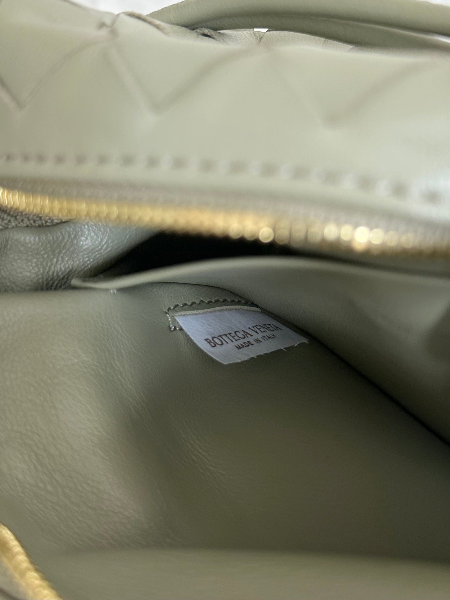 Amelia LOOP MINI 17CM KHAKI CALFSKIN
