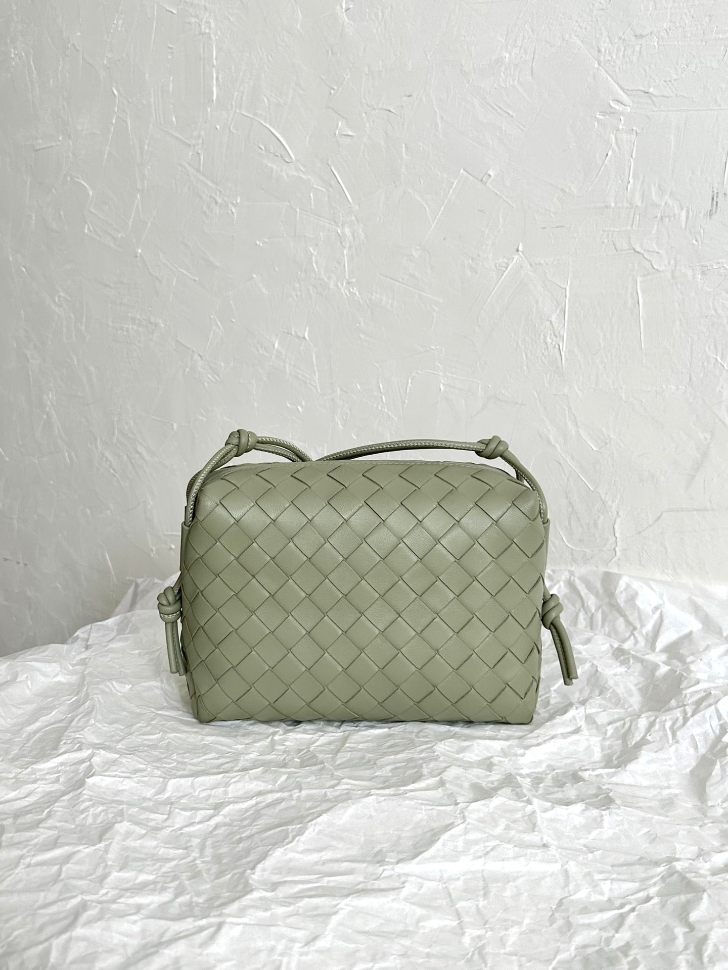 Amelia LOOP SMALL 23CM KHAKI CALFSKIN Amelia