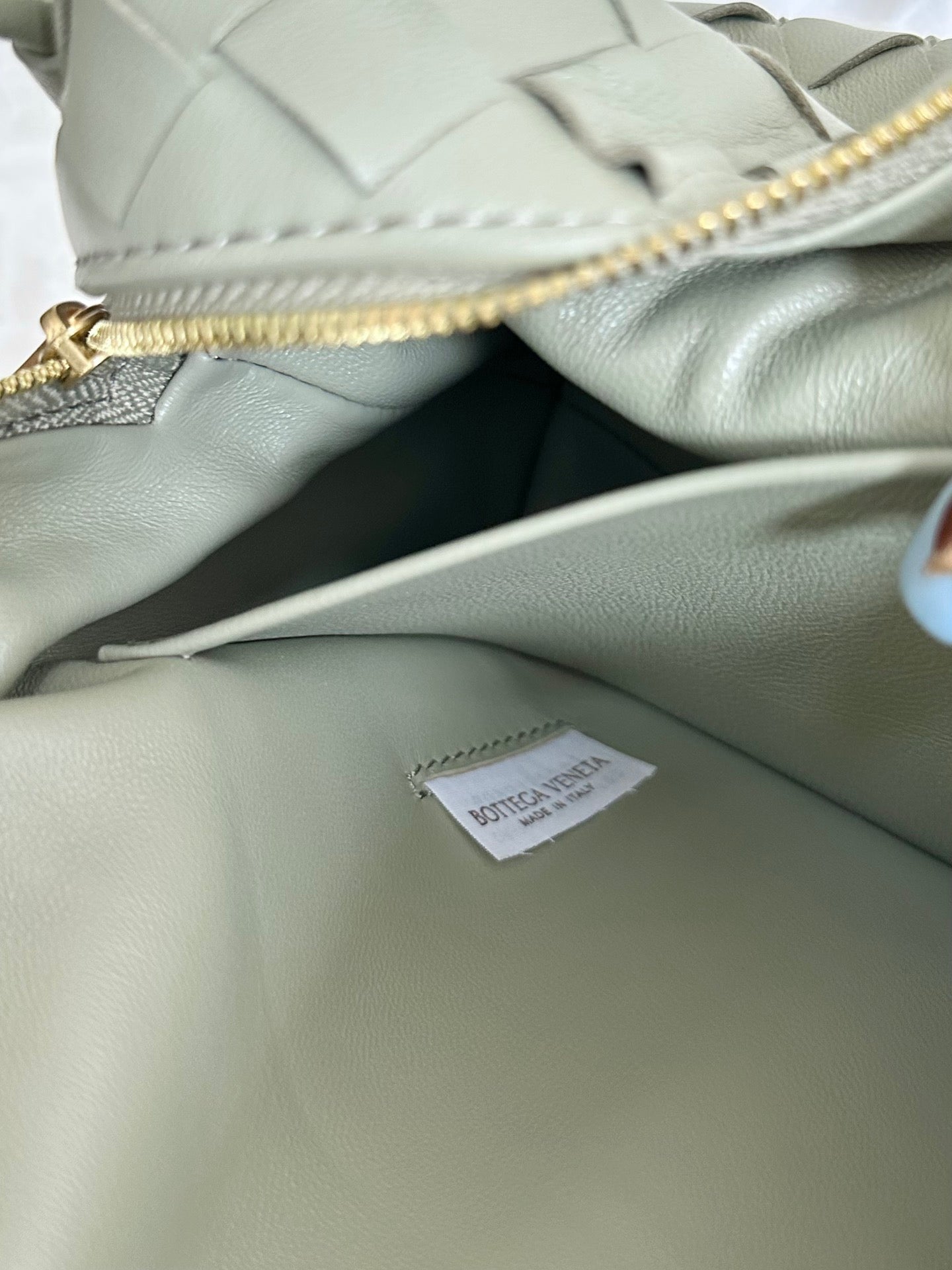 Amelia LOOP SMALL 23CM KHAKI CALFSKIN Amelia