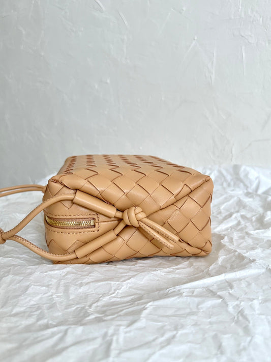 Amelia LOOP SMALL 23CM BEIGE CALFSKIN