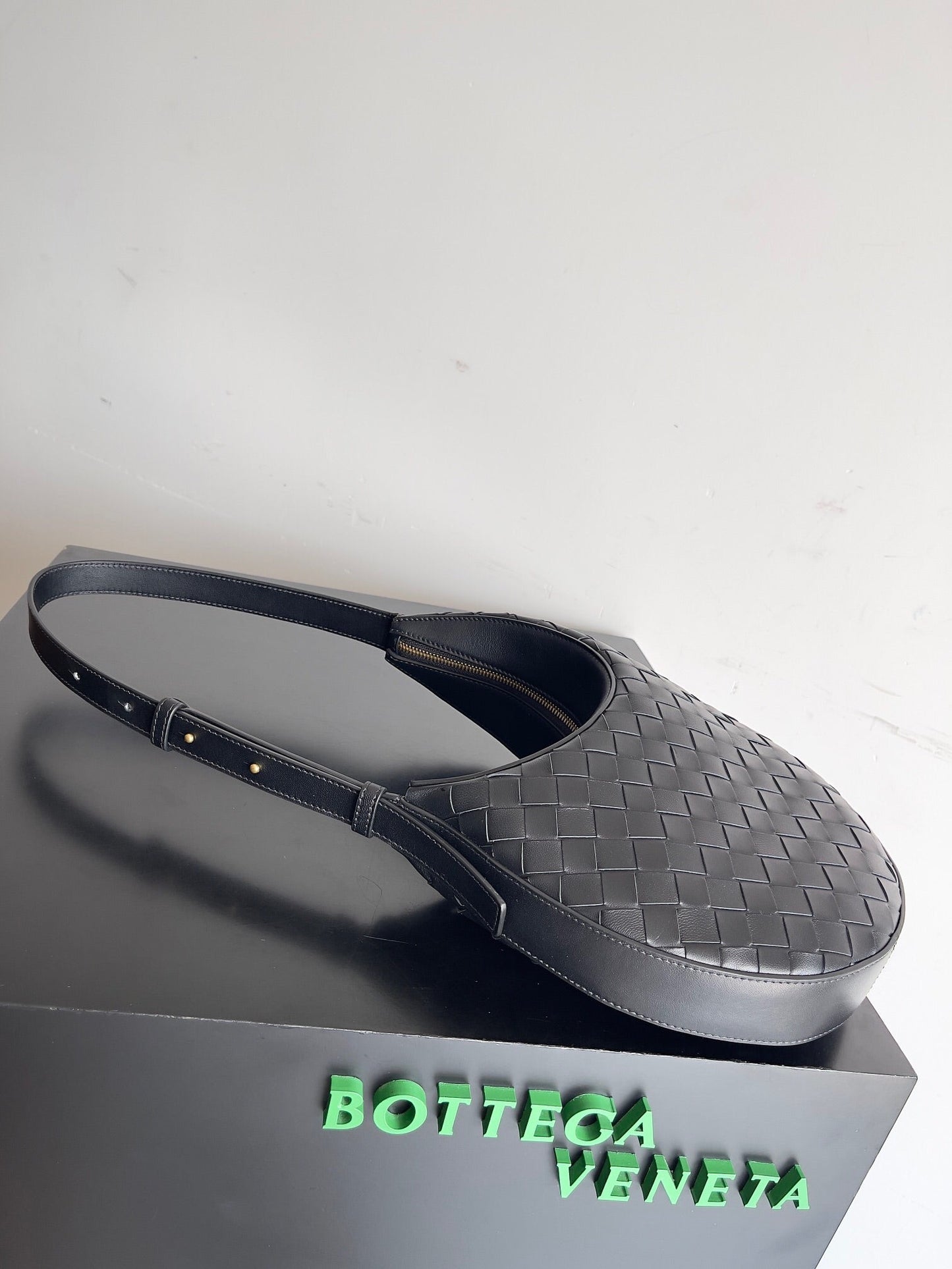 Amelia SMALL DROP 32CM BLACK LAMBSKIN Amelia