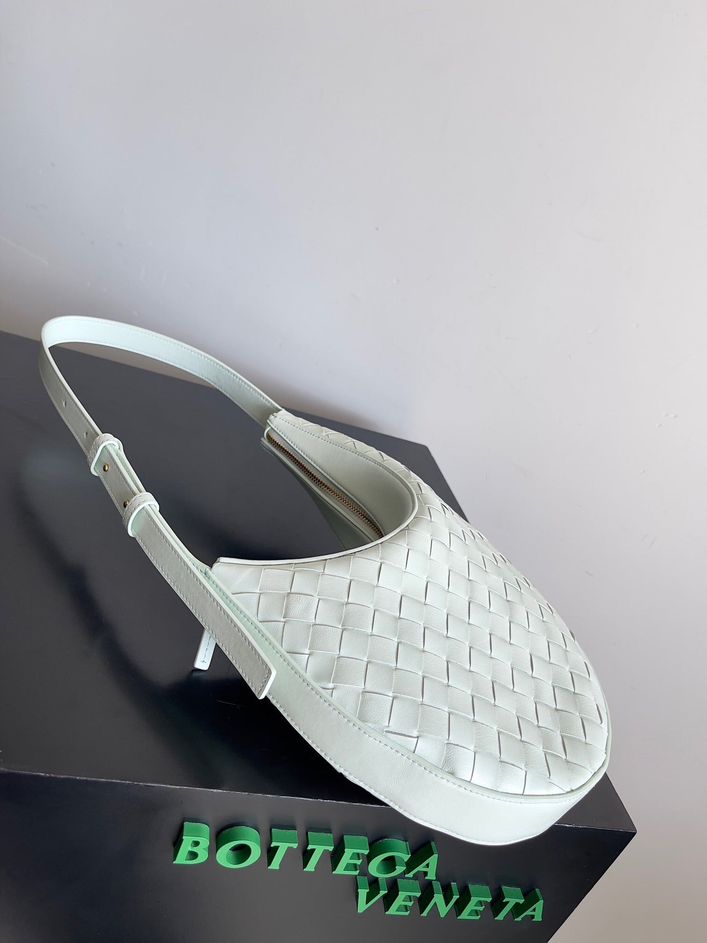 Amelia SMALL DROP 32CM LIGHT BLUE LAMBSKIN