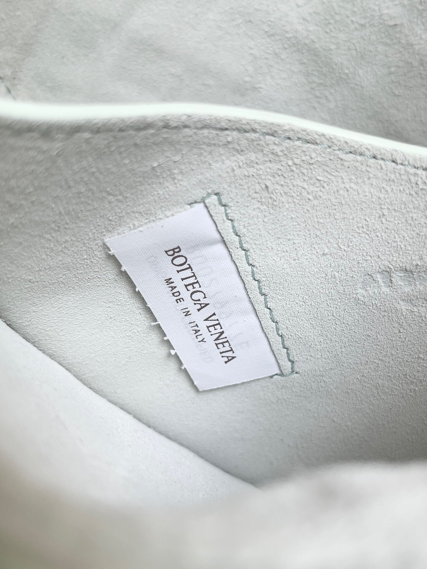 Amelia SMALL DROP 32CM LIGHT BLUE LAMBSKIN