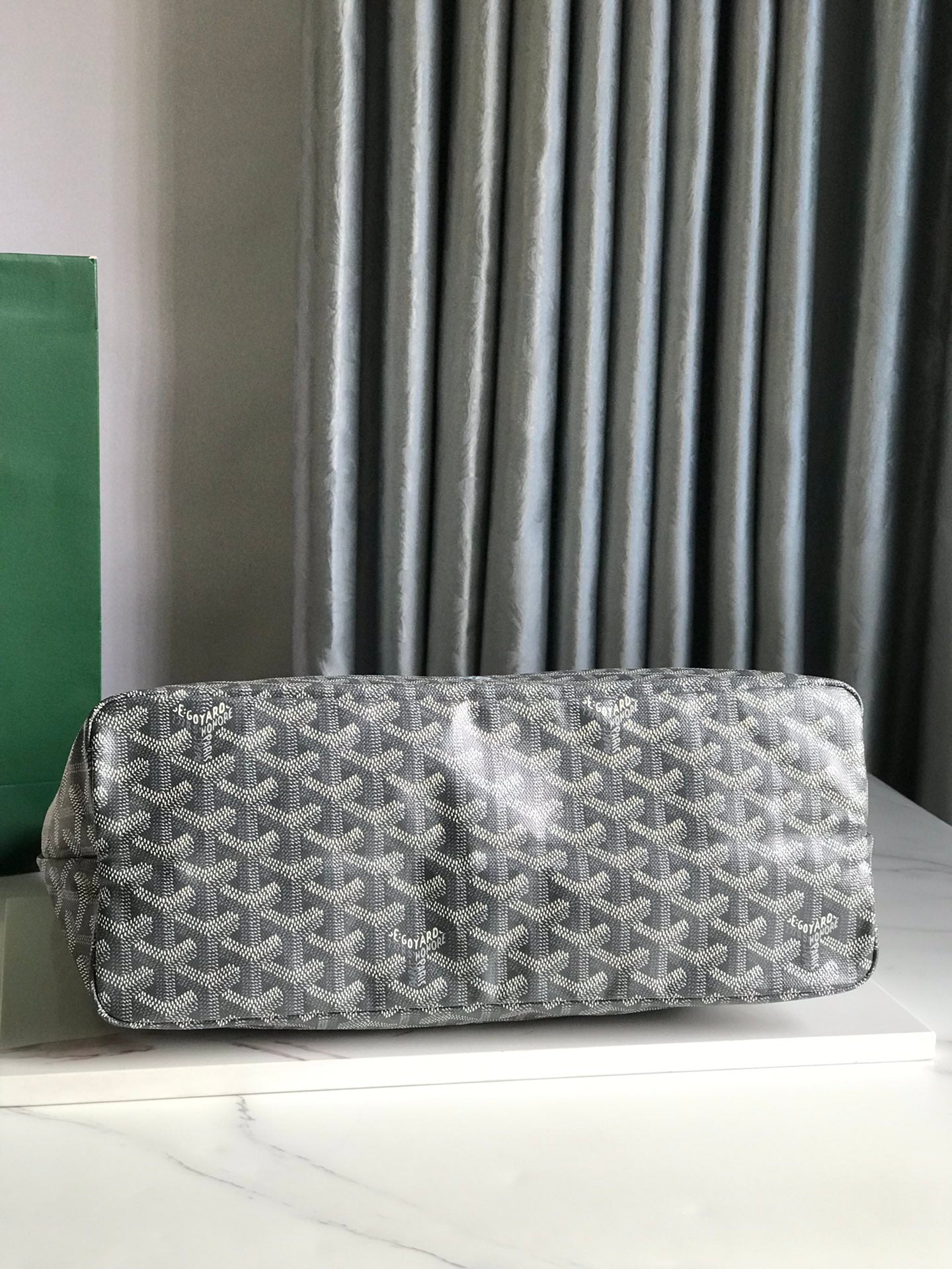HOBO BOHEME 42CM GREY CANVAS Amelia Amelia