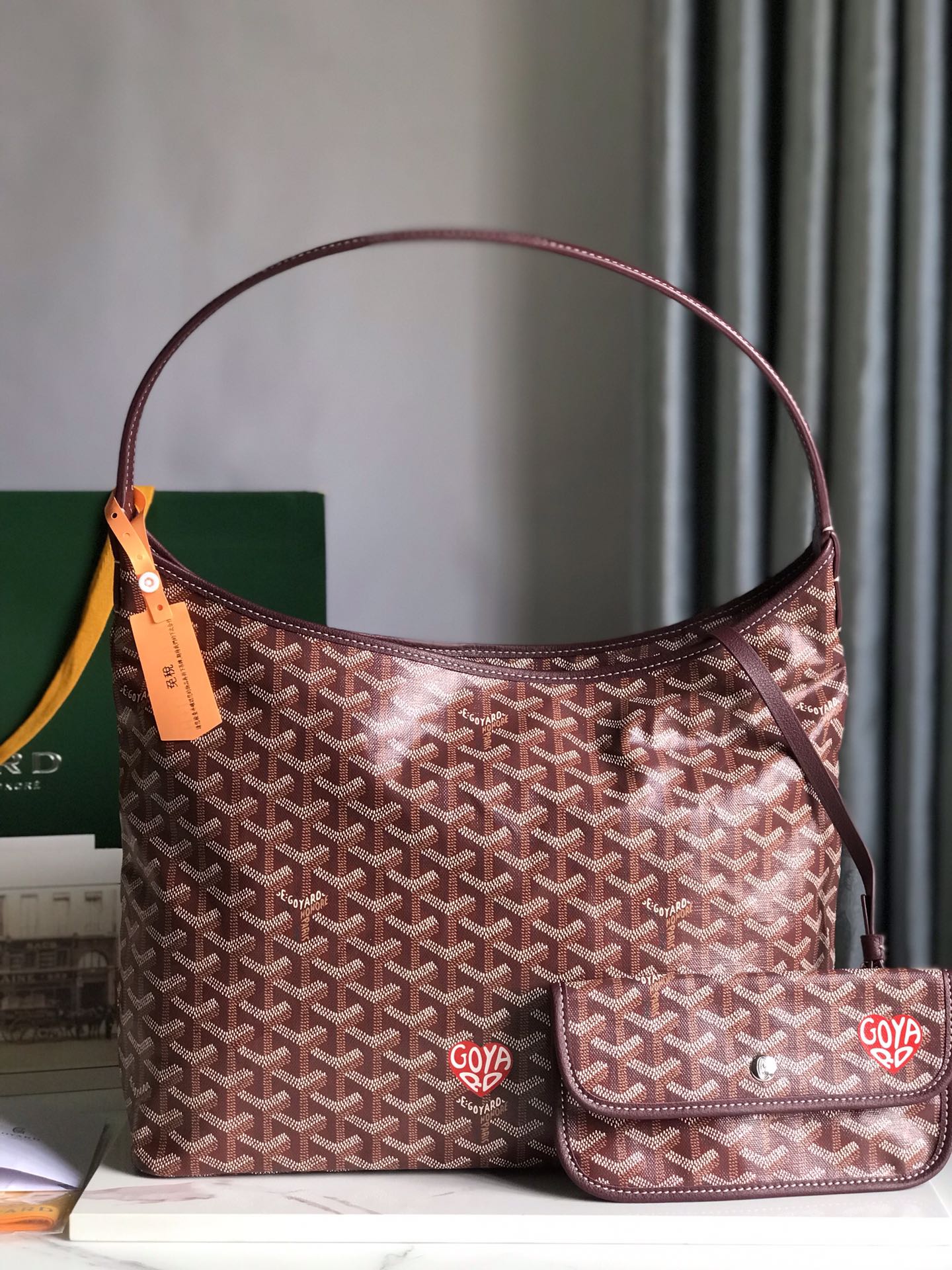 HOBO BOHEME 42CM RED CANVAS Amelia Amelia