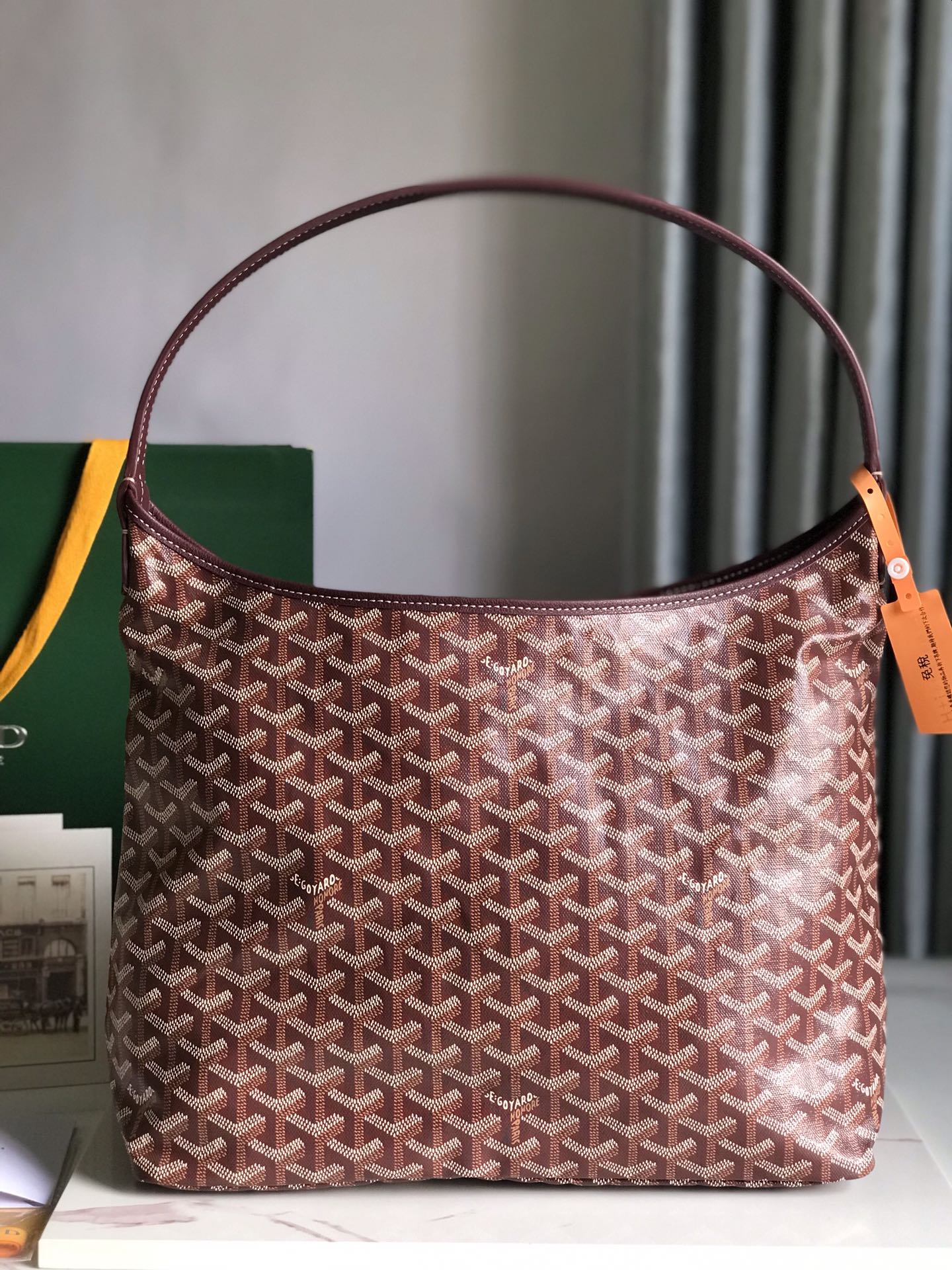 HOBO BOHEME 42CM RED CANVAS Amelia