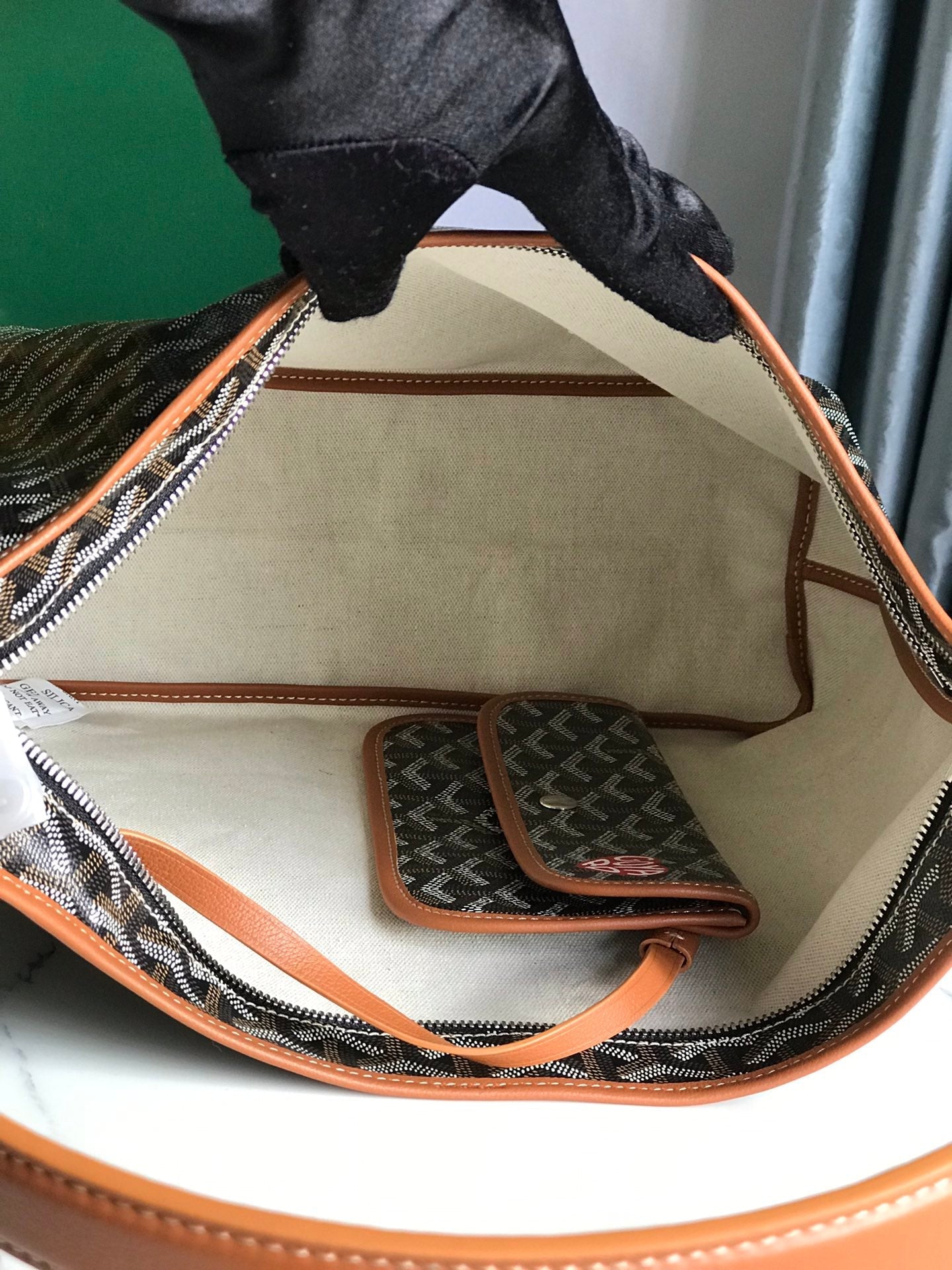 HOBO BOHEME 42CM BLACK AND TAN CANVAS Amelia Amelia