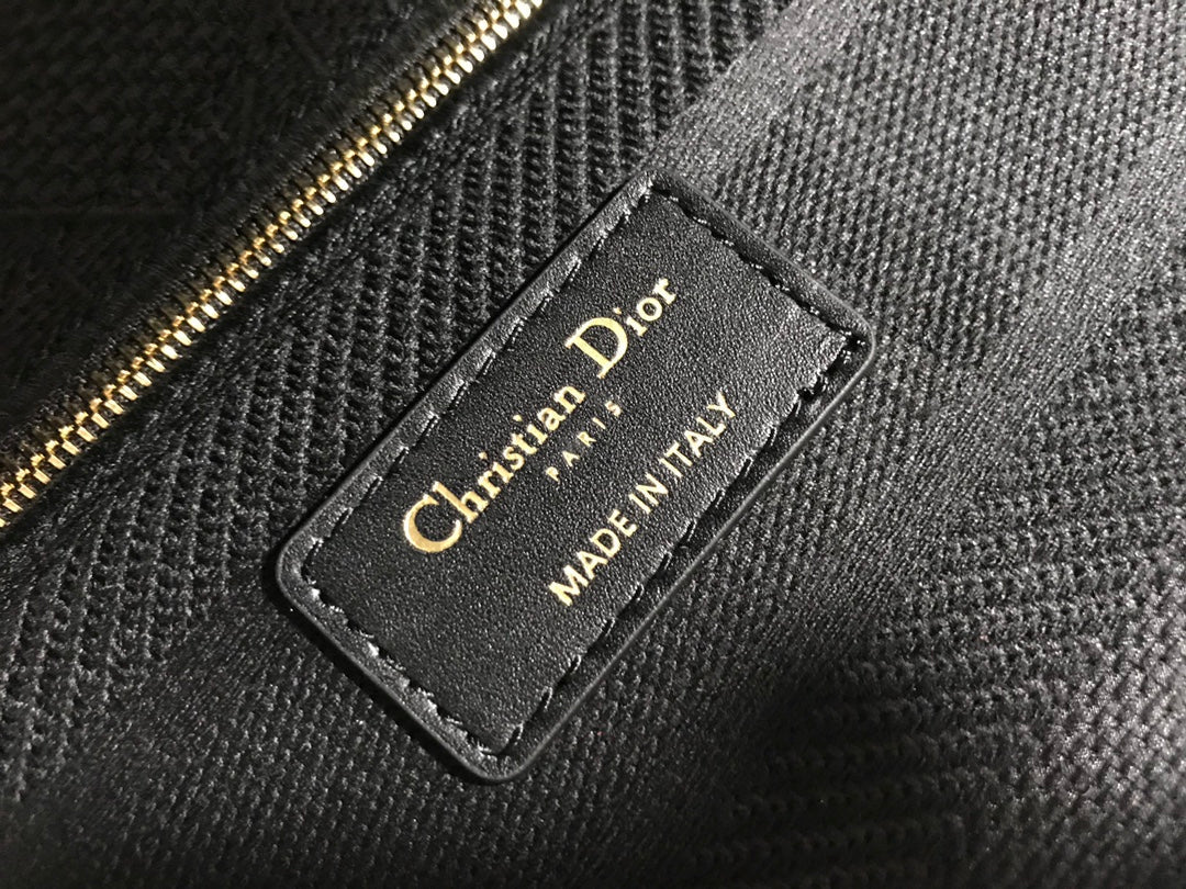 MEDIUM LADY D-LITE 24 BLACK CANNANGE EMBROIDERY Amelia