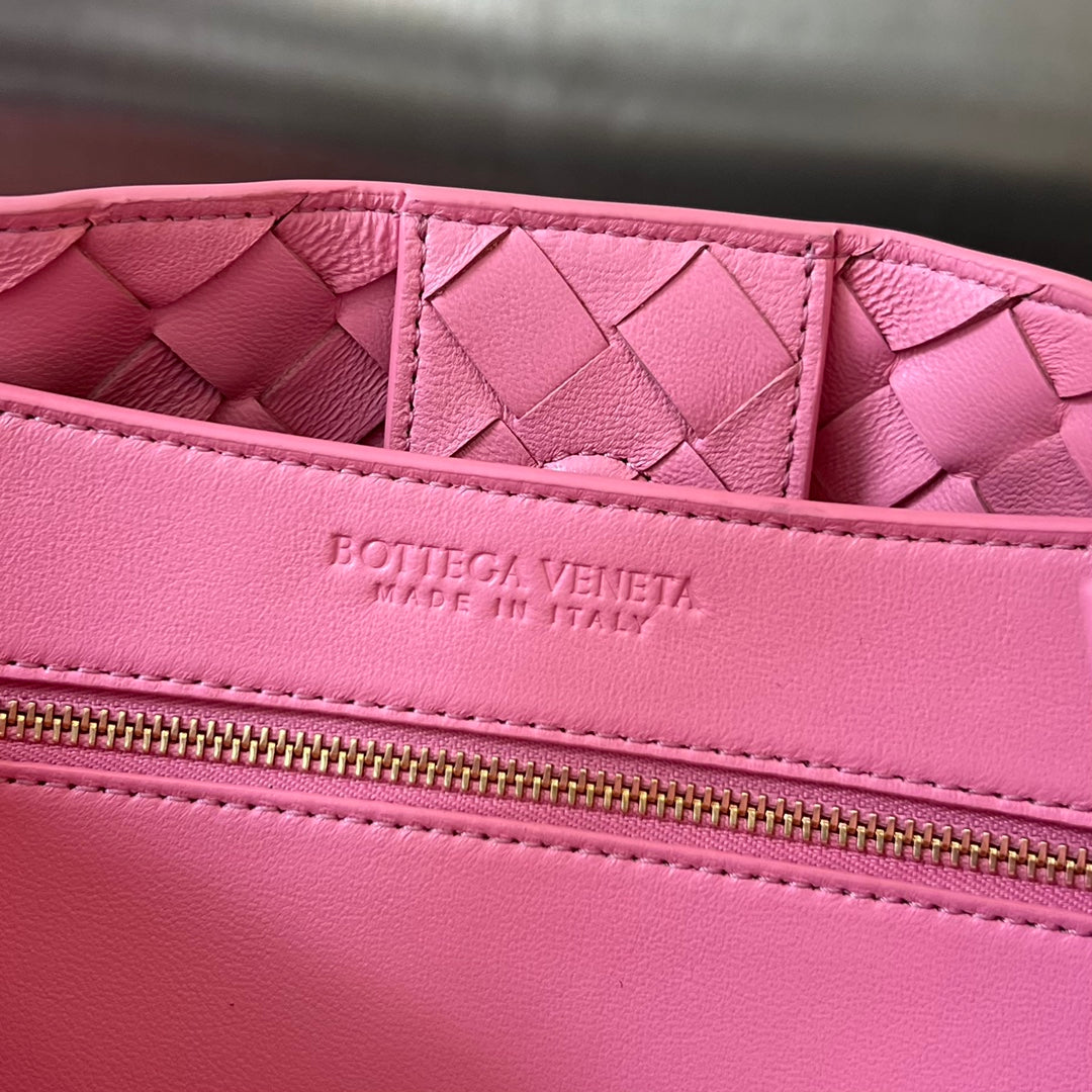 Amelia MEDIUM ANDIAMO 32CM PINK LAMBSKIN Amelia Amelia