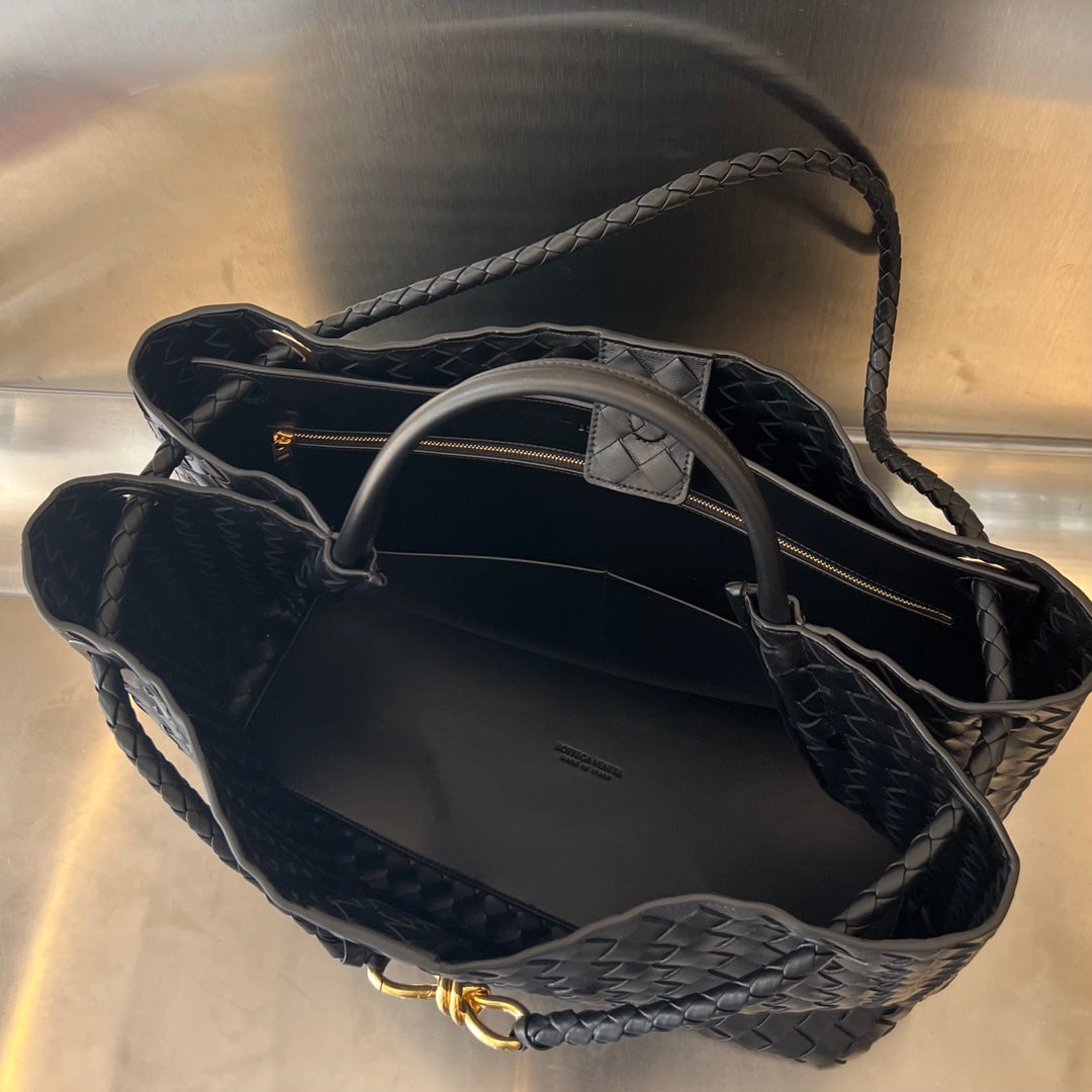Amelia LARGE ANDIAMO 45CM BLACK LAMBSKIN Amelia Amelia