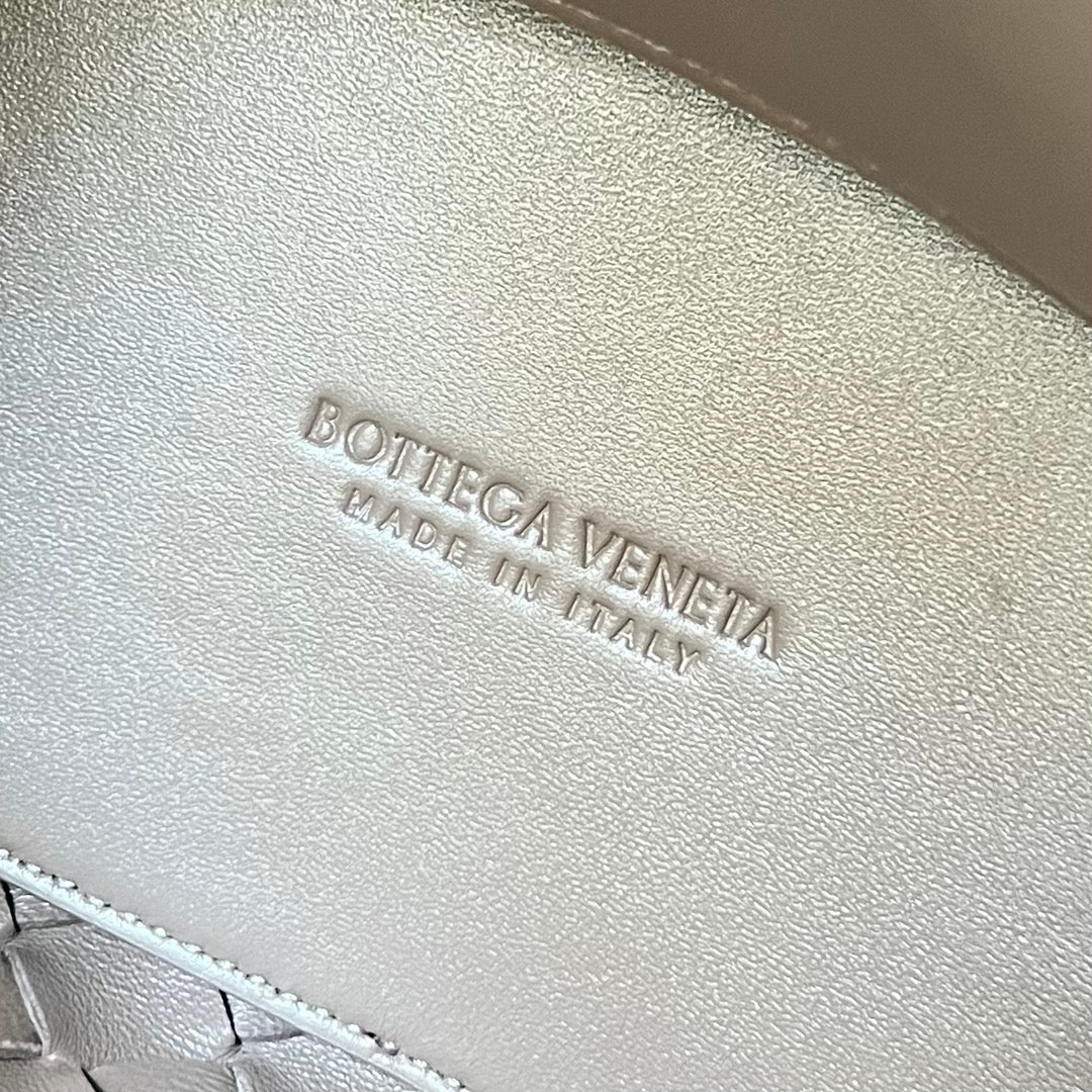 Amelia SMALL ANDIAMO 25CM CHOCOLATE LAMBSKIN