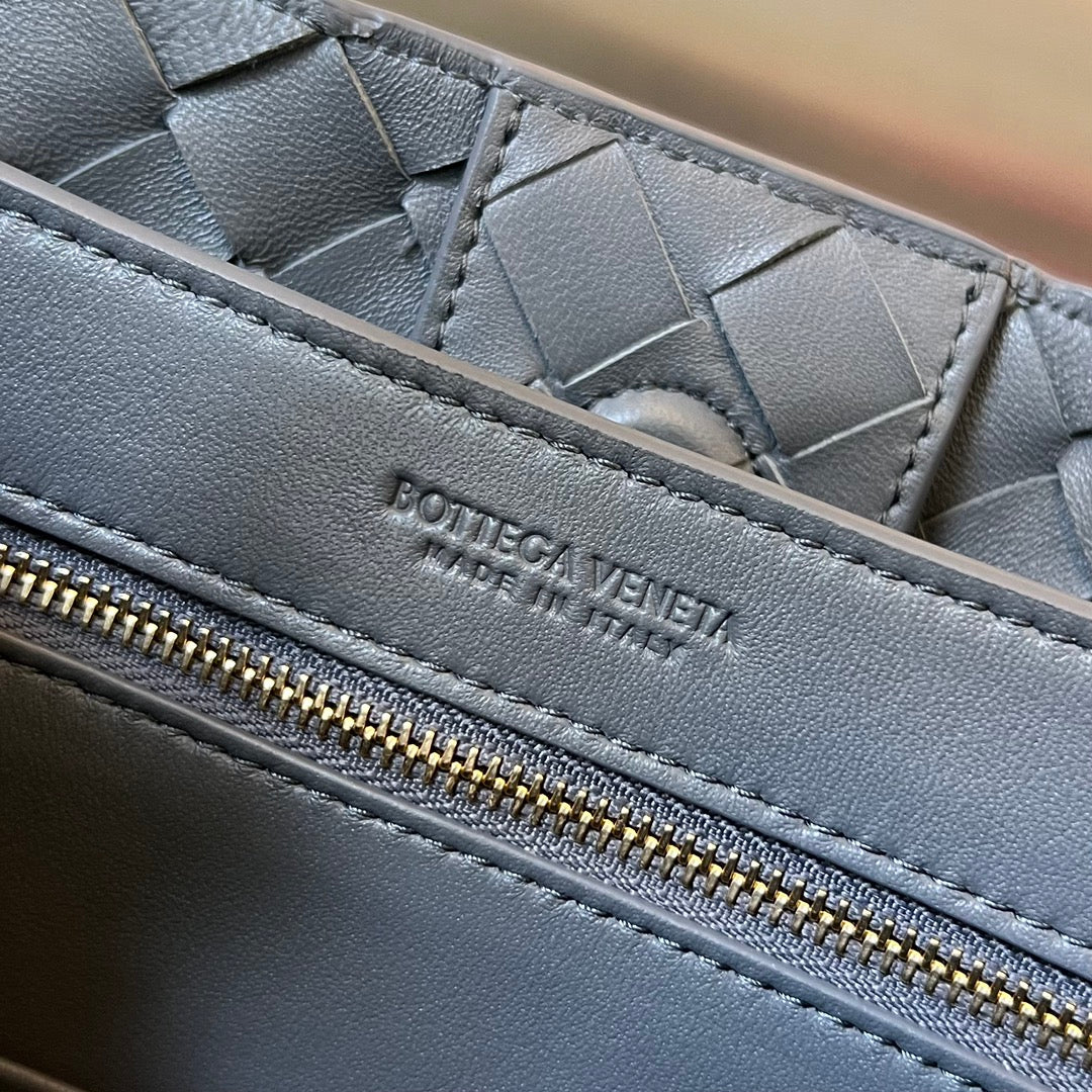 Amelia SMALL ANDIAMO 25CM DARK GREY LAMBSKIN Amelia Amelia