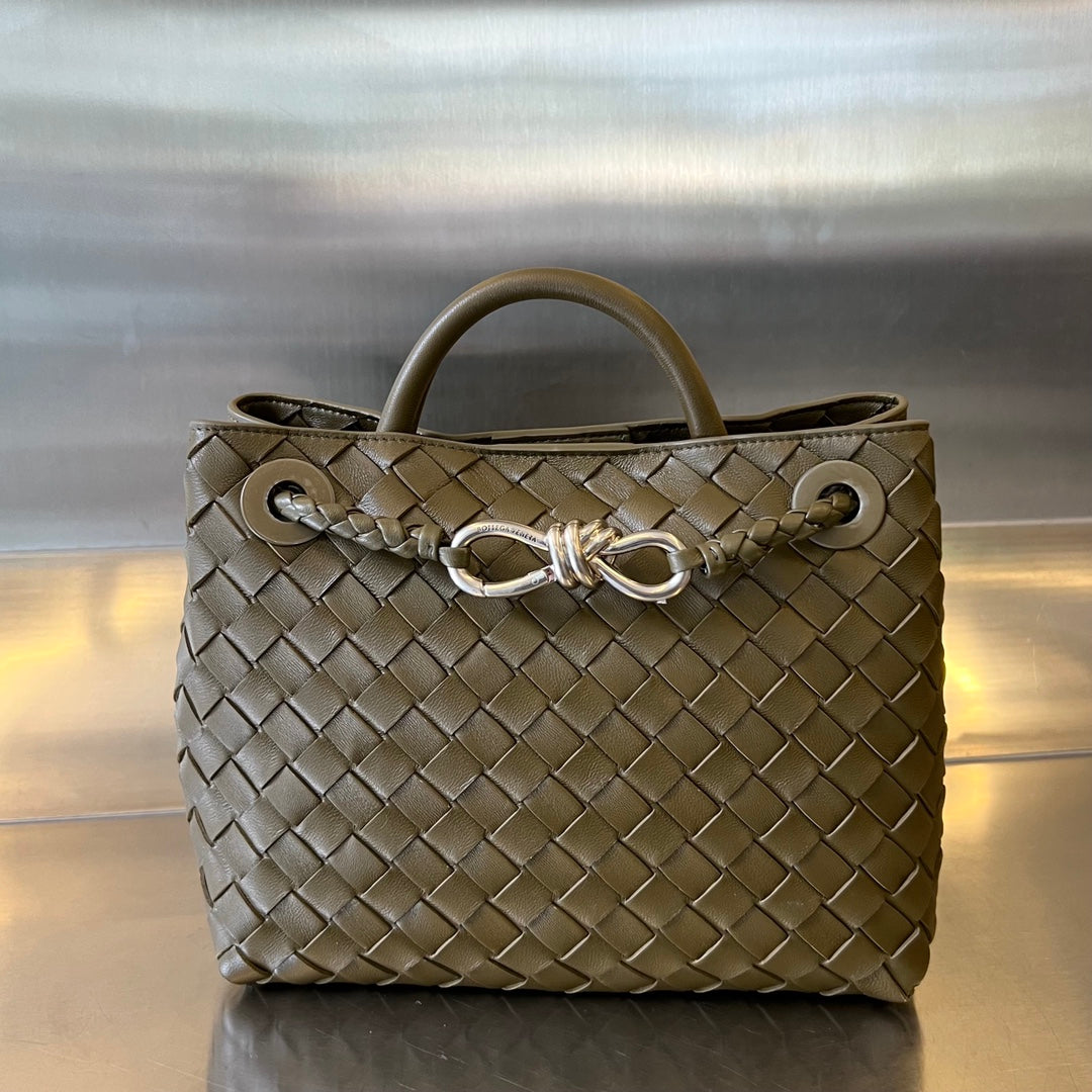 Amelia SMALL ANDIAMO 25CM DARK OLIVE LAMBSKIN Amelia Amelia