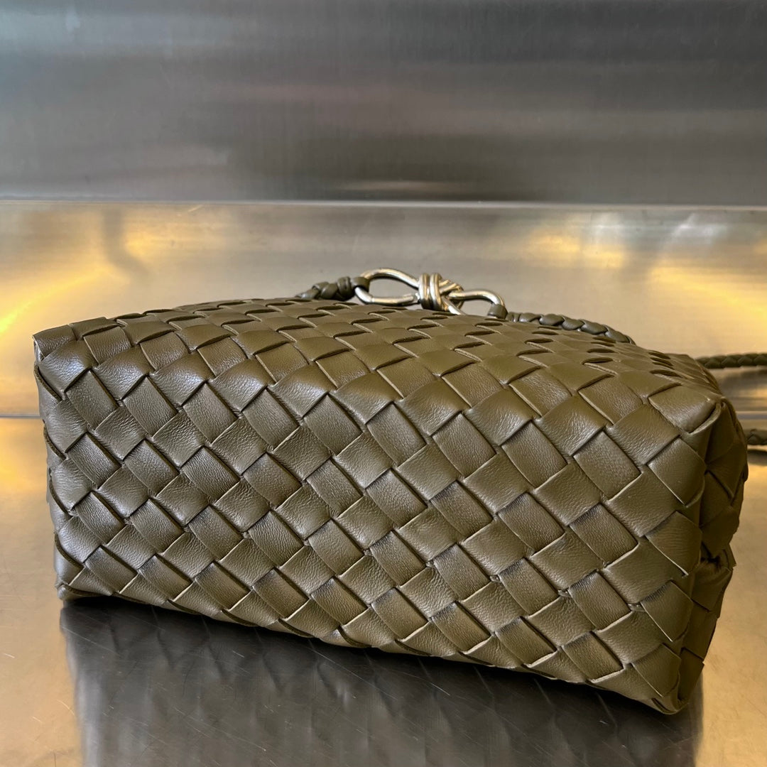Amelia SMALL ANDIAMO 25CM DARK OLIVE LAMBSKIN Amelia