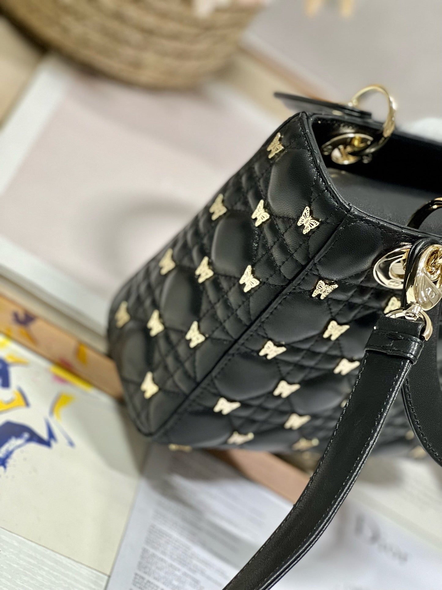 SMALL LADY 20 BUTTERFLY STUD BLACK LAMBSKIN Amelia