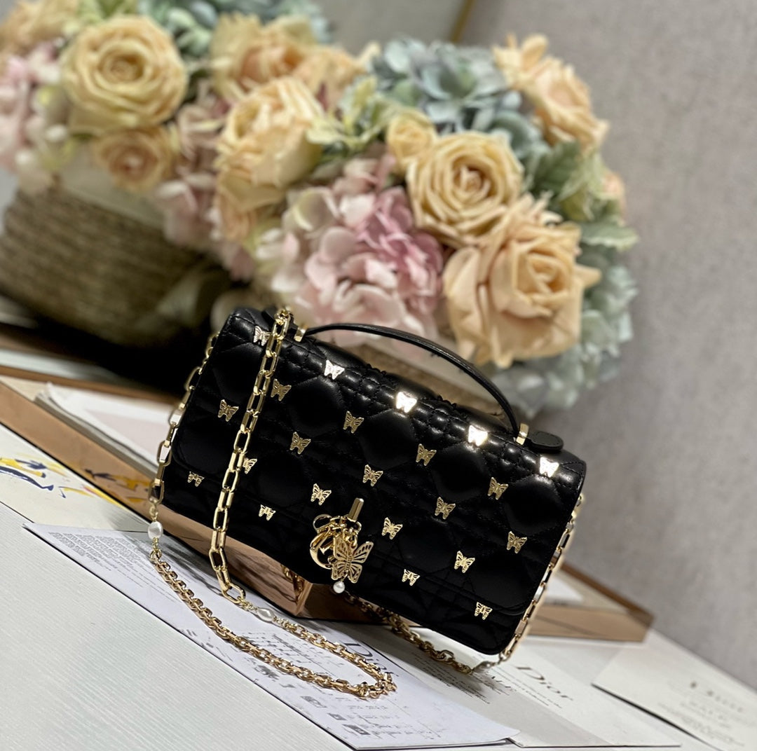 MISS LADY 21 BUTTERFLY STUD BLACK LAMBSKIN Amelia