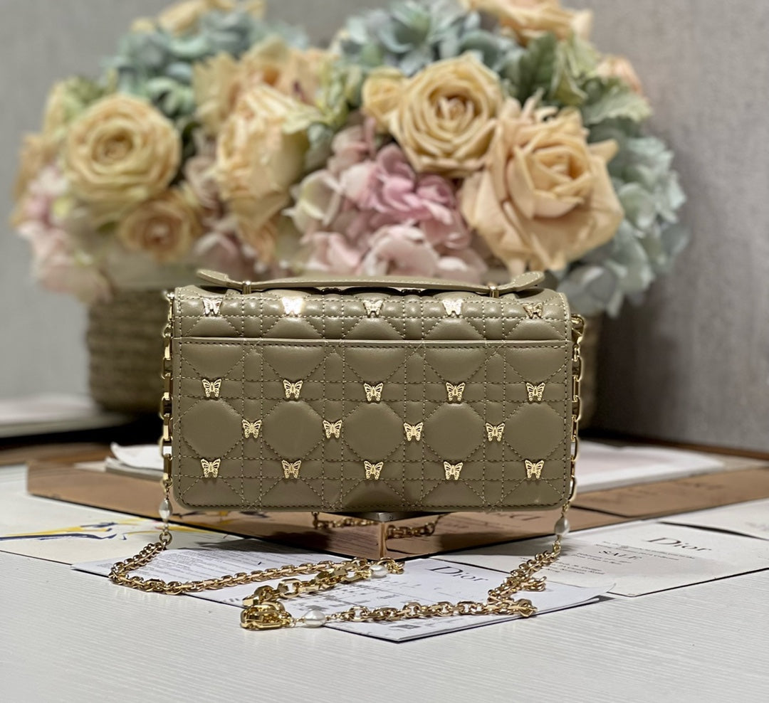 MISS LADY 21 BUTTERFLY STUD OLIVE LAMBSKIN Amelia