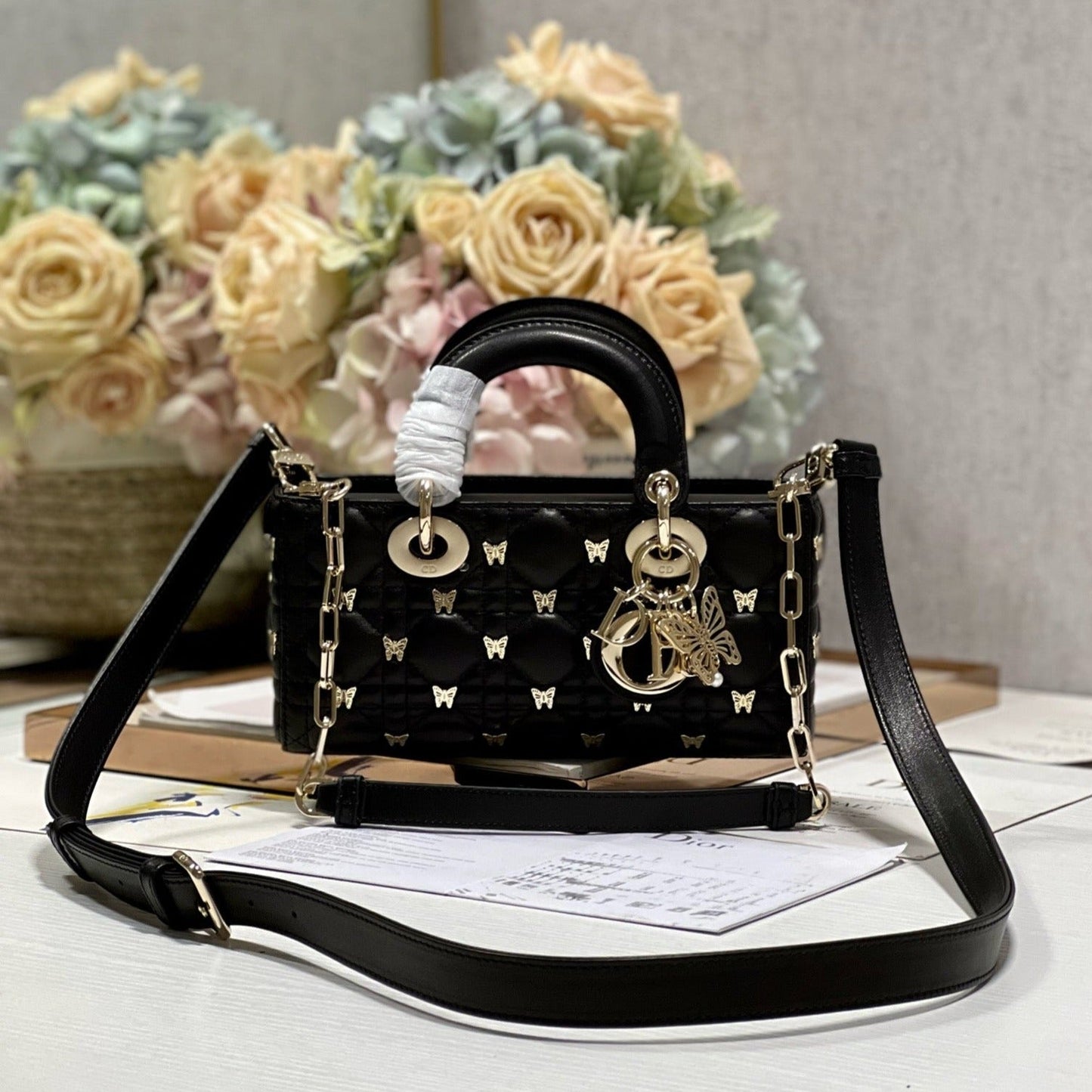 SMALL LADY D-JOY 22 BUTTERFLY STUD BLACK LAMBSKIN Amelia