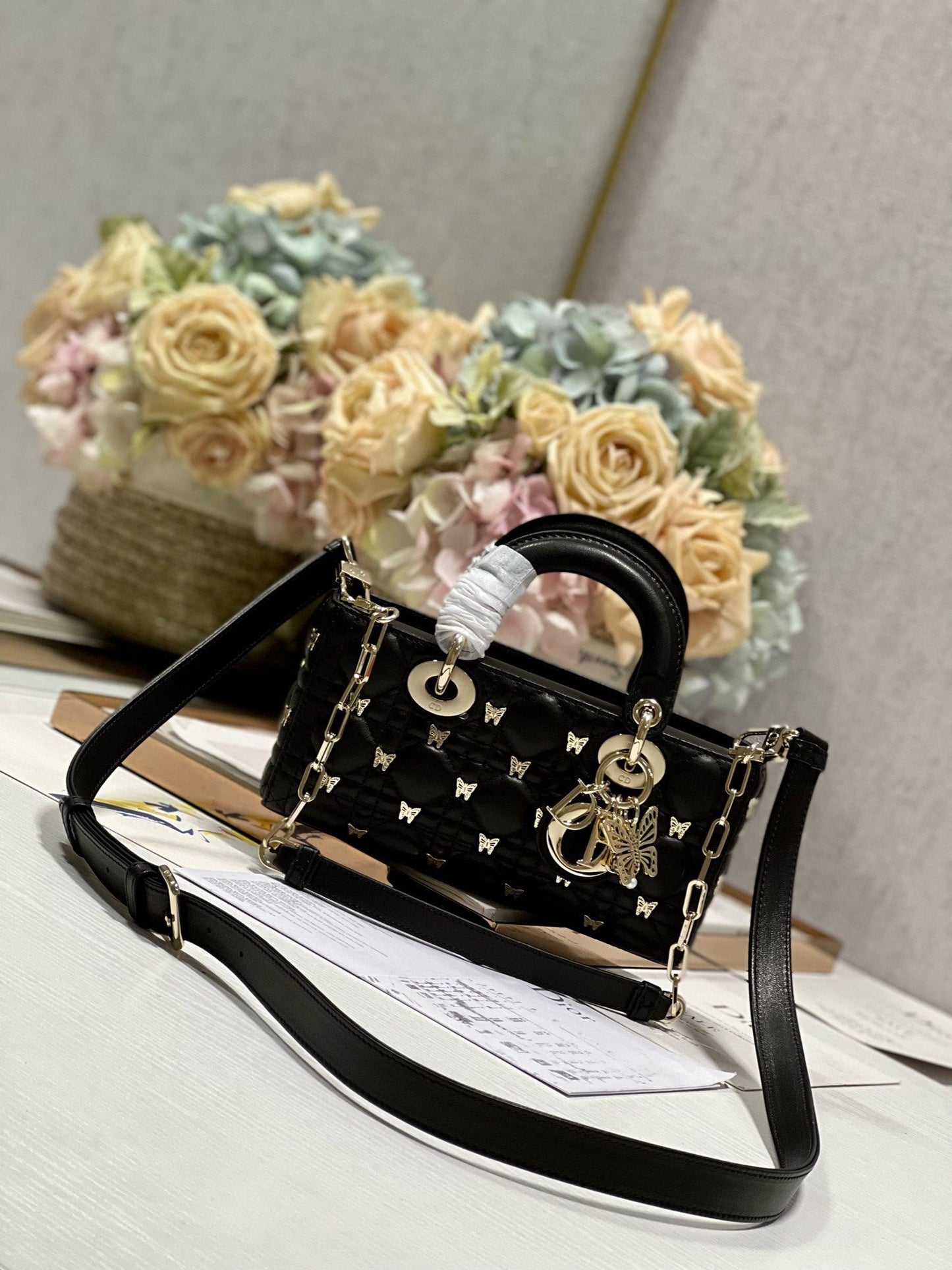SMALL LADY D-JOY 22 BUTTERFLY STUD BLACK LAMBSKIN Amelia