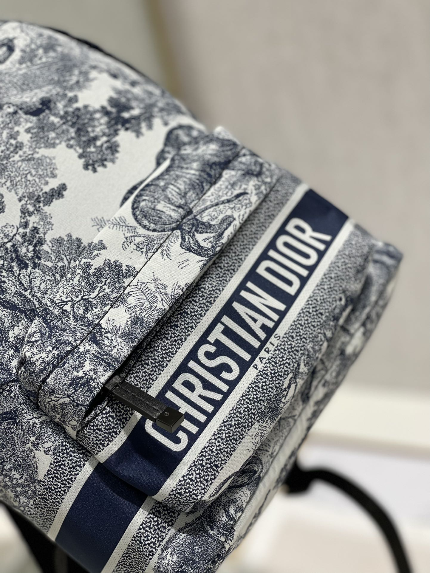 TRAVEL BACKPACK 20CM WHITE BLUE OBLIQUE JACQUARD Amelia