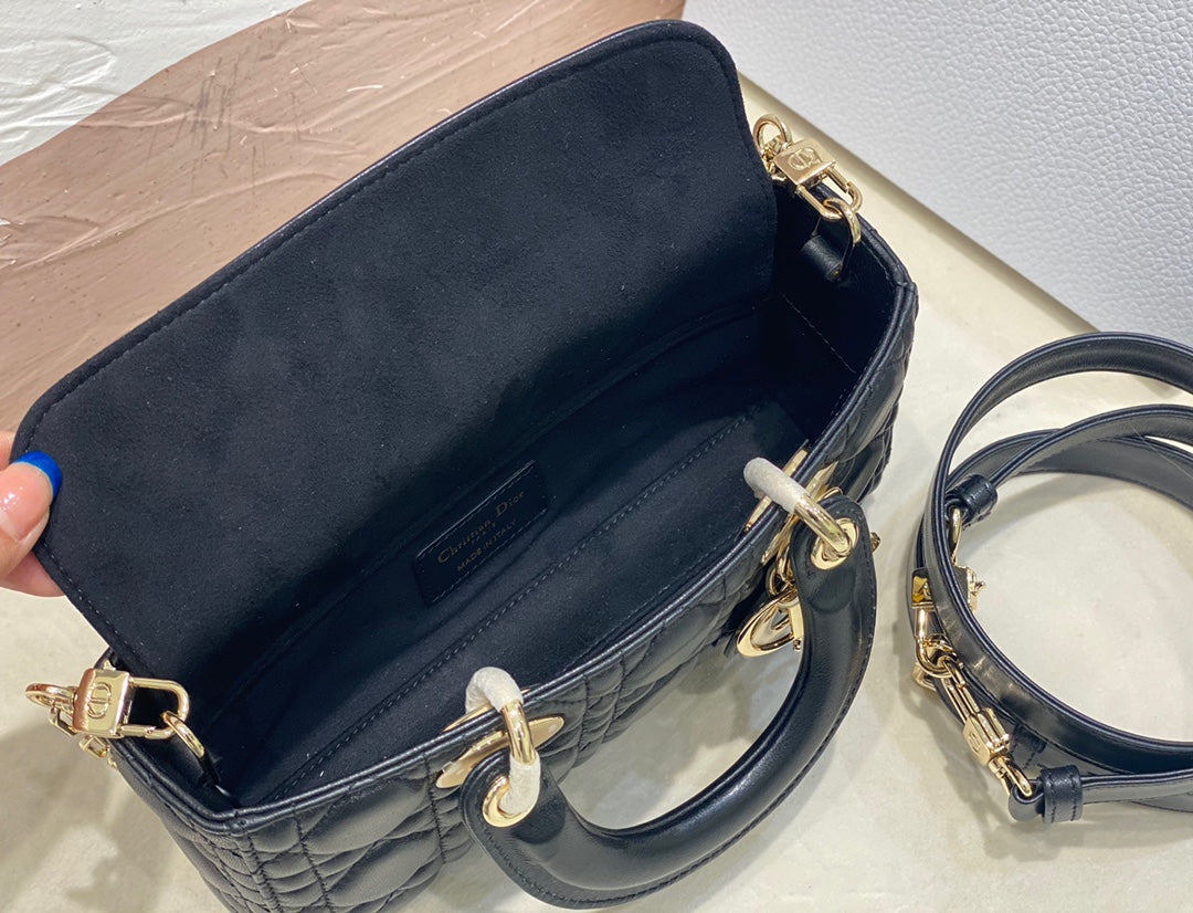 SMALL LADY D-JOY 22 BLACK LAMBSKIN Amelia