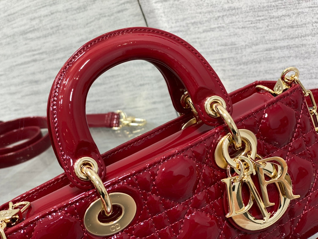 SMALL LADY D-JOY 22 RED PATENT CALFSKIN Amelia