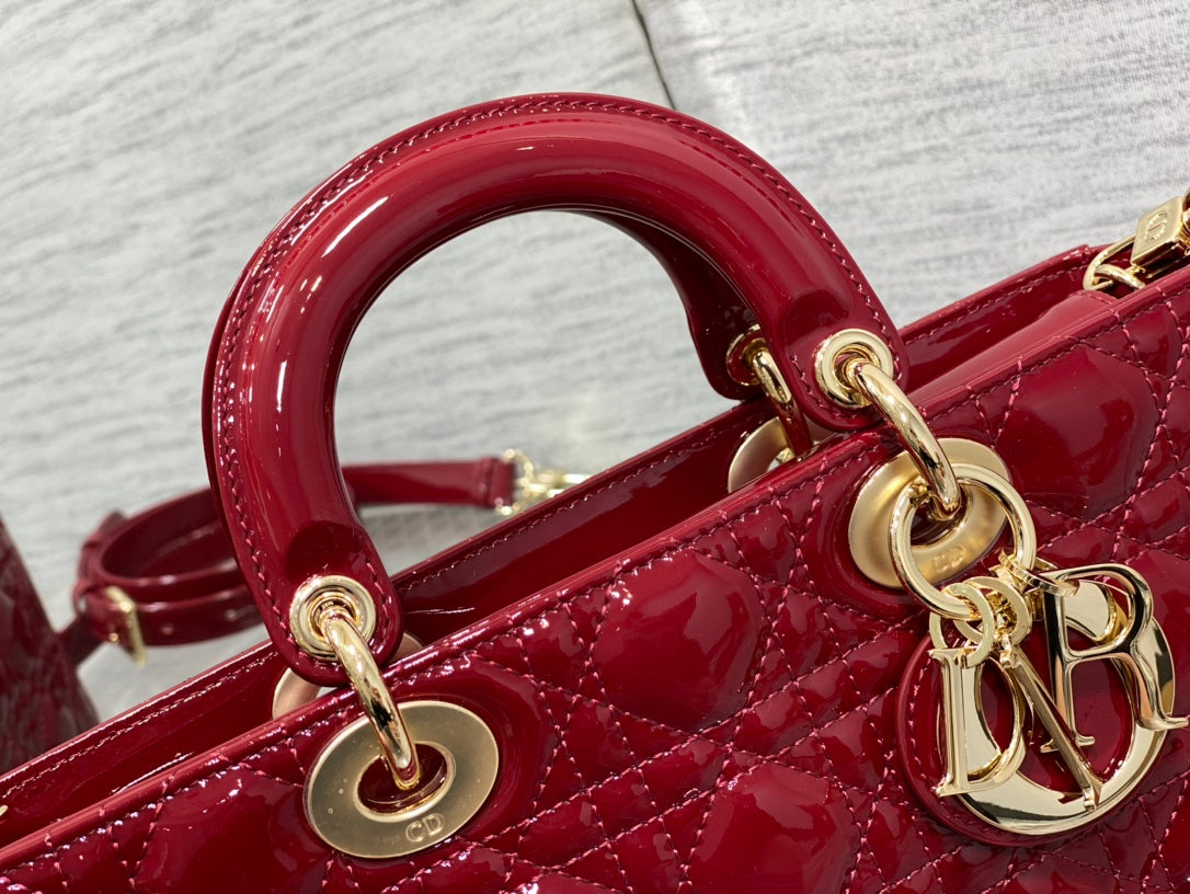 MEDIUM LADY D-JOY 26 RED PATENT CALFSKIN Amelia