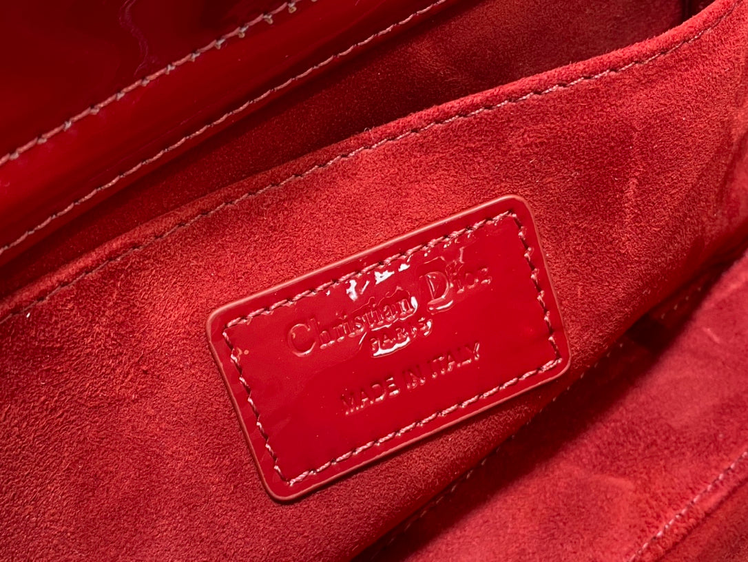 MEDIUM LADY D-JOY 26 RED PATENT CALFSKIN Amelia