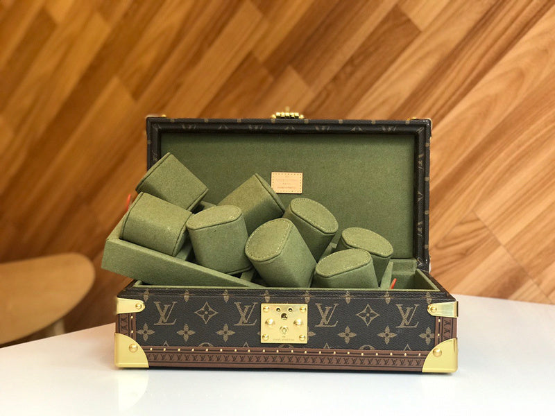 Fan Fashion Lu-Vi bags - 9497